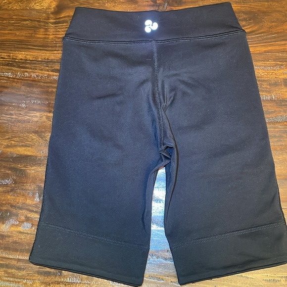 Triple Flip biker shorts - Picture 2 of 9